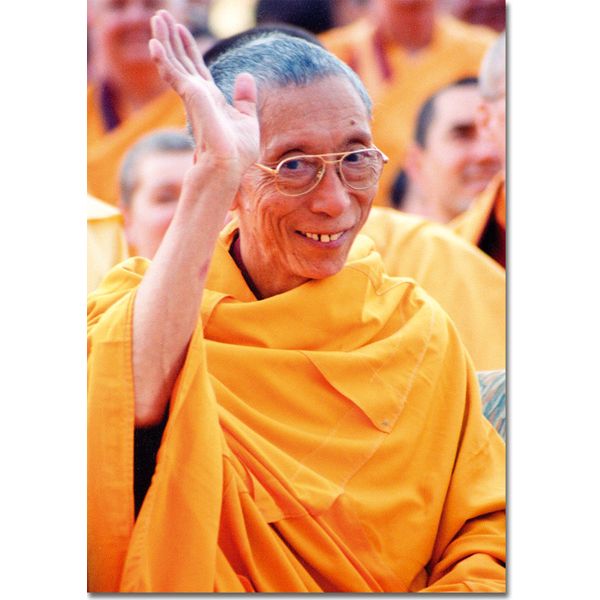 A7: Gueshe Kelsang 04 (waving)